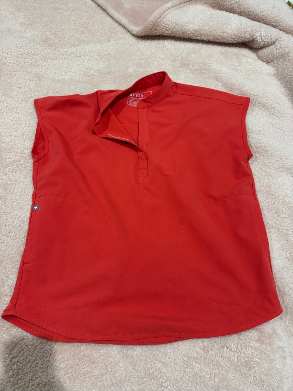 FIGS Women's Red Sleeveless Medical Top